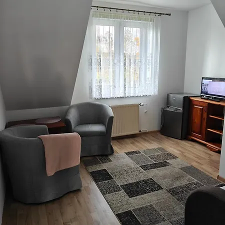 I Goscinne Lebska 162 *