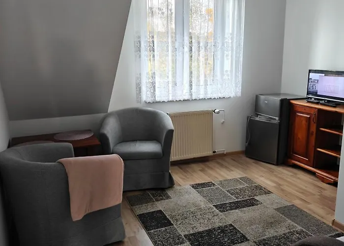 I Goscinne Lebska 162 *